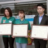 Lời nói dối của nhân viên 7-11 cứu nguy cho khách hàng