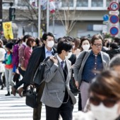 Cần làm gì khi có triệu chứng nhiễm Covid-19 tại Nhật?