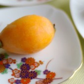 Nhà giàu Việt đổ xô mua trái biwa 4 triệu/kg