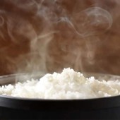 Học người Nhật cách bảo quản cơm thừa qua đêm mà vẫn tơi xốp