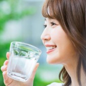 Khỏe và đẹp hơn với "liệu pháp uống nước" của người Nhật