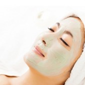 Tự làm mặt nạ theo công thức truyền thống của phụ nữ Nhật