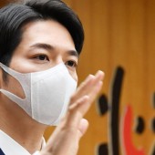 Naomichi Suzuki: thống đốc trẻ tuổi khiến nhiều người hâm mộ