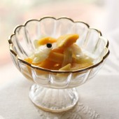 Đãi khách với món nộm xoài cần tây