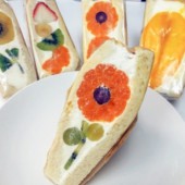 Sandwich trái cây đẹp ngỡ ngàng tại cửa hàng parfait Nhật Bản