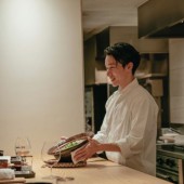 Đầu bếp điển trai từng nấu ăn tại nhà hàng sao Michelin bị bắt vì tội quấy rối