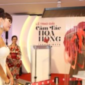 Takashimaya trao giải cuộc thi "Cảm tác hoa hồng"