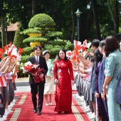 Hoàng Thái tử Nhật Bản Akishino đến thăm Việt Nam