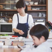 Phụ nữ Nhật Bản ngủ ít nhất theo khảo sát của OECD