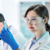 “Phụ nữ không nên làm khoa học” – Định kiến ăn sâu vào tiềm thức của người Nhật