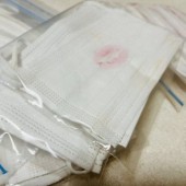 Kỳ lạ hiện tượng kinh doanh khẩu trang đã qua sử dụng ở Nhật Bản