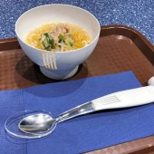 Bộ đồ ăn gia tăng vị mặn cho những món ăn thiếu muối