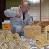 Cụ ông người Nhật dành 25 năm để đan nhà cho mèo 