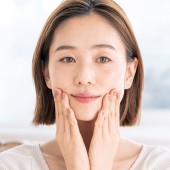 Nâng niu làn da tuổi 30 với bốn bước dưỡng da bằng mỹ phẩm Nhật