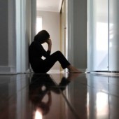 Khủng hoảng tự tử tại Nhật Bản hậu COVID-19