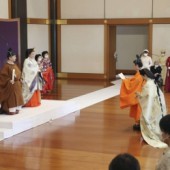 Nhật hoàng chính thức tuyên bố thái tử Fumihito là người kế vị