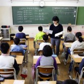 Khủng hoảng thiếu giáo viên trường công tại Nhật Bản