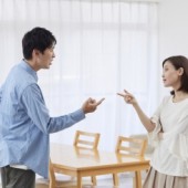 Lí do tỉ lệ ly hôn tại Nhật tăng đáng kể trong mùa Corona