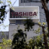 Toshiba lên kế hoạch tách thành hai công ty sau bê bối tài chính