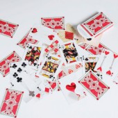 Khi mọi vật “góp mặt” vào trong những lá bài