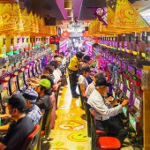 Ngành công nghiệp Pachinko Nhật Bản rơi vào suy thoái