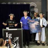 Giáo sư Nhật nhận Ig Nobel 2024 cho nghiên cứu thở bằng hậu môn