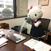 "Meme" Hello Kitty của Trung Quốc khiến người Nhật nổi giận