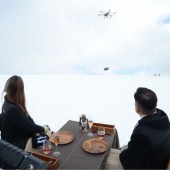 Hokkaido: Máy bay không người lái giao bữa ăn kiểu Pháp lên đỉnh núi tuyết