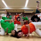 Khi những người lớn tuổi tận hưởng cảm giác ke đầu