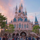 Gần 20% cơ sở giải trí tại Nhật Bản tăng giá vé trong nửa đầu năm 2024