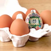 Thú ảo Tamagotchi làm từ vỏ trứng tái chế