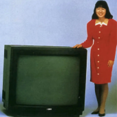 Giải cứu chiếc TV đời cũ lớn nhất thế giới do Nhật Bản sản xuất