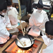 Nghi lễ "bói cháo” đầu năm cầu mong mùa màng bội thu