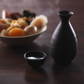 Kanzake – chén rượu ấm nóng ngày đông