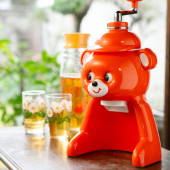 Hoài niệm về thời Showa với máy làm đá Kyoro-chan