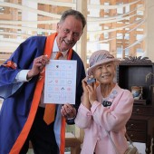 "Fan cứng" U80 ghé thăm tất cả nhà triển lãm tại Expo 2025 trong 46 ngày liên tiếp