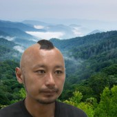 Người đàn ông tỉnh dậy giữa rừng với túi xách chứa 100 triệu, không nhớ mình là ai