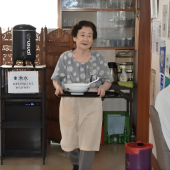 102 tuổi vẫn đam mê bán ramen, cụ bà trở thành nguồn cảm hứng cho nhiều người