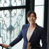 Kimi Onoda – nữ Bộ trưởng có lập trường cứng rắn với lao động nước ngoài