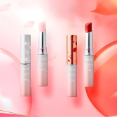 7-Eleven Nhật mở bán son anh đào được ban phước bởi ngôi chùa 300 tuổi