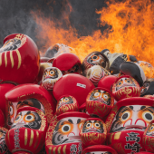 Lễ hội đốt Daruma cầu bình an năm mới