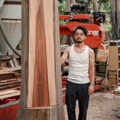 Nhà thiết kế Nhật Bản mua cả một ngọn núi để giữ hồn nghề thủ công truyền thống