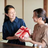 Những điều nên tránh khi tặng quà ở Nhật